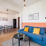 Orange Friendly Apartment Near Vitosha Blvd