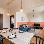 Orange Friendly Apartment Near Vitosha Blvd